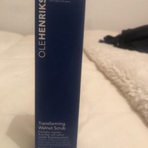 Ole Henriksen Walnut Face Scrub